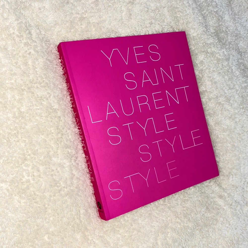 YVES SAINT LAURENT STYLE BOOK